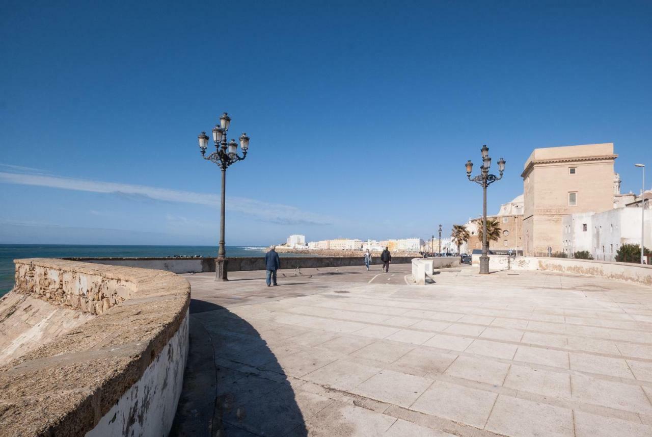 Gades Suite Cádiz Exterior foto